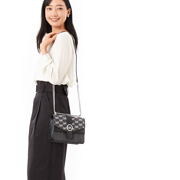 【NEW】マイケル・コース（Michael Kors）/GREENWICH フラップ クロスボディ スモール − MKシグネチャー