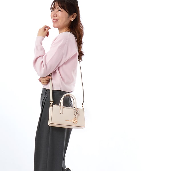 マイケル・コース（Michael Kors）/ARDEN SM TZ MSGR クロスボディ