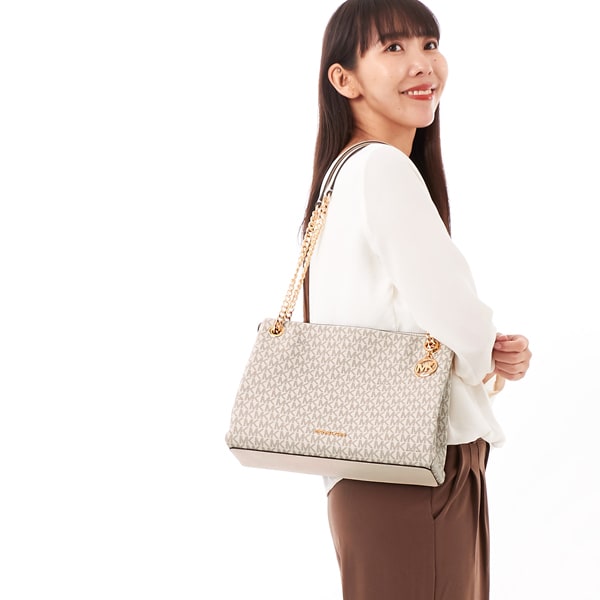 マイケル・コース（Michael Kors）/CHRISTINA MD TRIPLE GSST MSGR Messenger