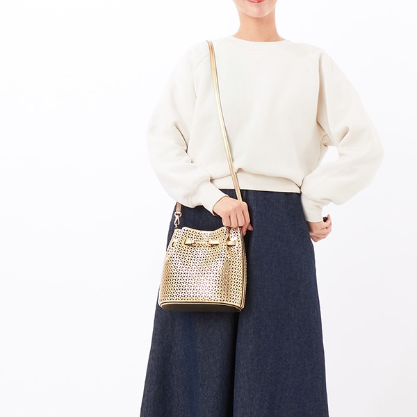 マイケル・コース（Michael Kors）/CARSON SM CONV BKT XBODY Crossbody