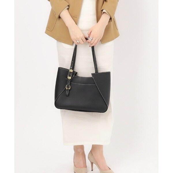 極美品 フェラガモ 二つ折り財布 がま口 ヴァラリボン 型押し リザード 黒 極美品】Ferragamo レザー 二つ折り財布 ヴァラリボン 黒