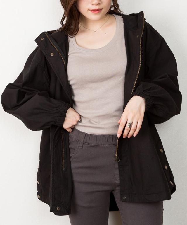 アットワン（atONE）/ボリューム袖マウンテンパーカー