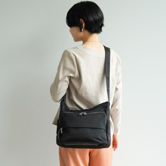 プログレ（PROGRES）/ショルダーバッグ 大 軽量 68373 PROGRES/プログレ