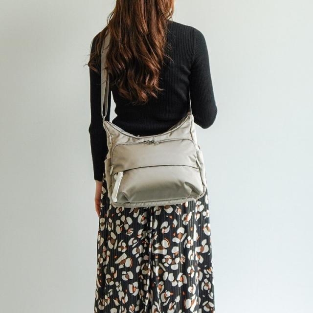 プログレ（PROGRES）/ショルダーバッグ 大 軽量 68373 PROGRES