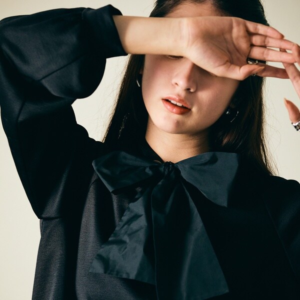 オーディア ミューズ（Audie a Muses）/ビッグリボンパーカー