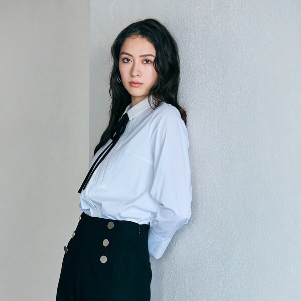 オーディア ミューズ（Audie a Muses）/スパンコール襟ブラウスの通販は