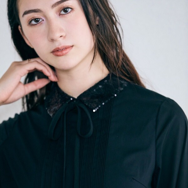 オーディア ミューズ（Audie a Muses）/スパンコール襟ブラウスの通販は