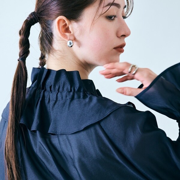 オーディア ミューズ（Audie a Muses）/微光沢オーバーブラウス ブラウス