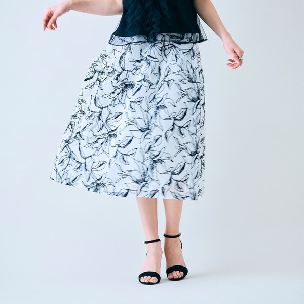 オーディア ミューズ（Audie a Muses）/メッシュフラワー刺繍スカート