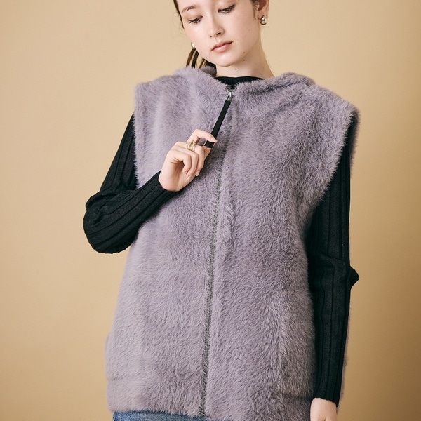 オーディア ミューズ（Audie a Muses）/フェザーニットジレ