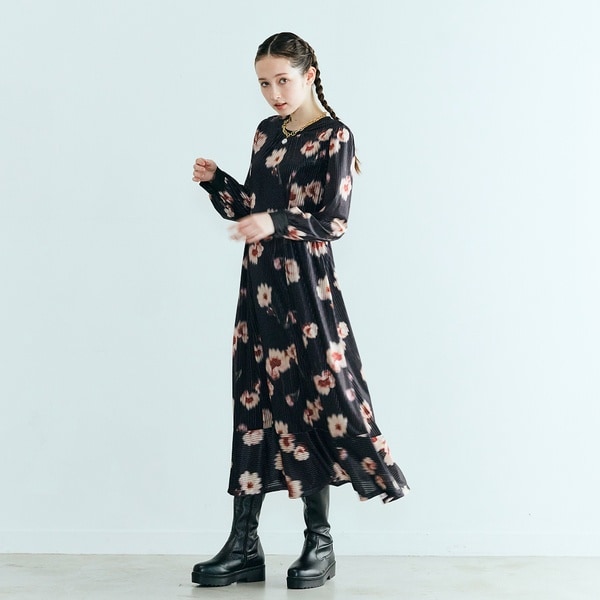 オーディア ミューズ（Audie a Muses）/ストライプベロアフラワープリントワンピース