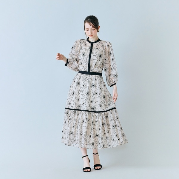 オーディア ミューズ（Audie a Muses）/シアー刺繍バイカラーティアードスカート