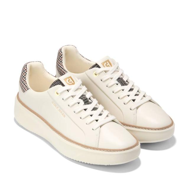 コールハーン hooked vintage ゴールド トングサンダル 38 24 コールハーン hooked vintage ゴールド トングサンダル 38 24