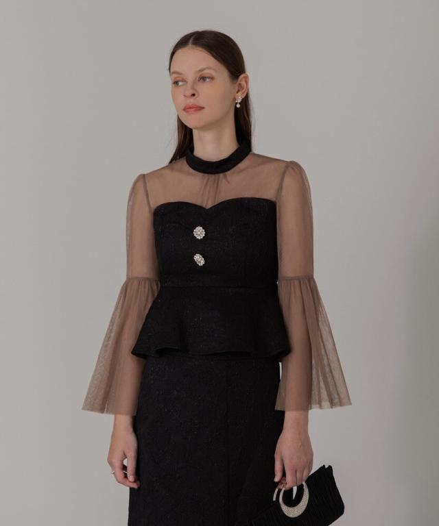 レジャ（Leja）/スパンコール刺繍ビジューボタンフレアスリーブ