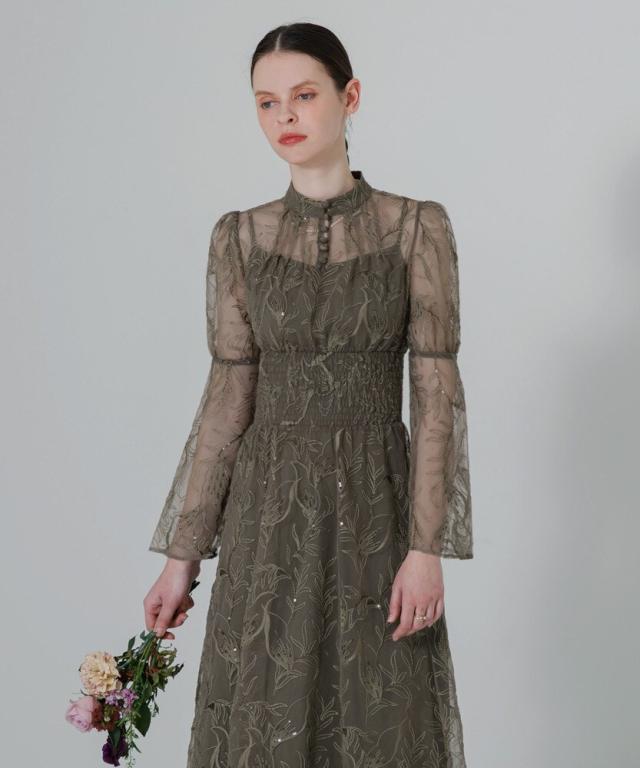 レジャ（Leja）/スパンコール花柄ハイネックAラインドレス