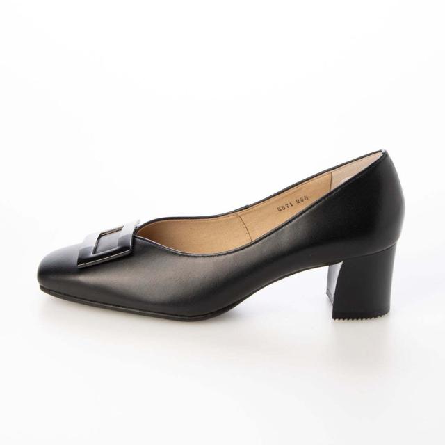 ハスキー（husky Co．Ltd．）/【牛革】デザインバックル 5．5cmヒール