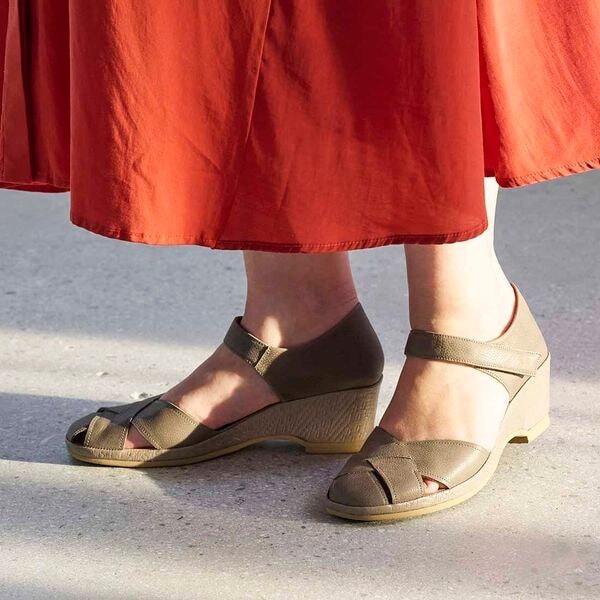 ディッシー（D’ICI）/セパレートウェッジソールパンプス