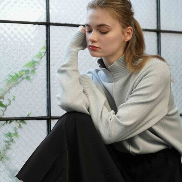 【NEW】クロエンス（cloenc）/ハイネックスリットニットの通販は