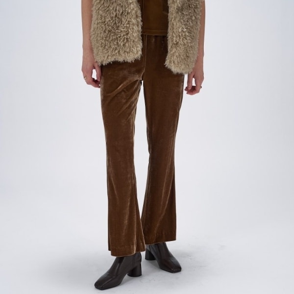 クロエンス（cloenc）/【手洗い可】ベロアセミフレアパンツ
