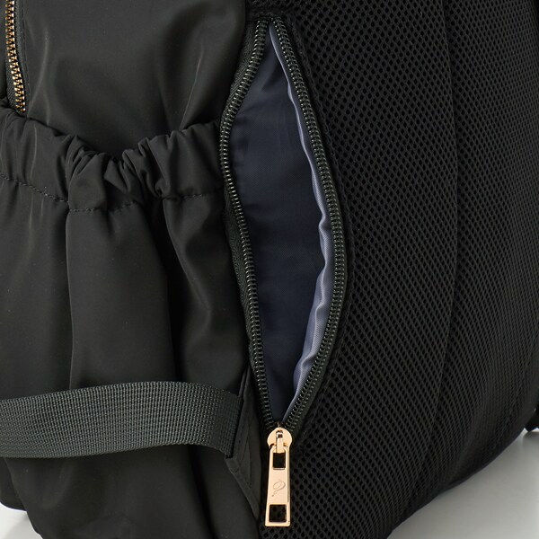 ケスクルデザイン（Qu’est−ce Que Le “Design”?）/ケスクルデザイン 16pockets マザーズデイパック