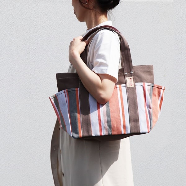 レ・トワール・デュ・ソレイユ（LES TOILES DU SOLEIL）/4ポケット