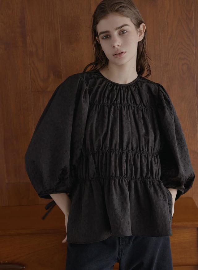 コエル（COEL）/レオパード柄ギャザーブラウスの通販はau PAY