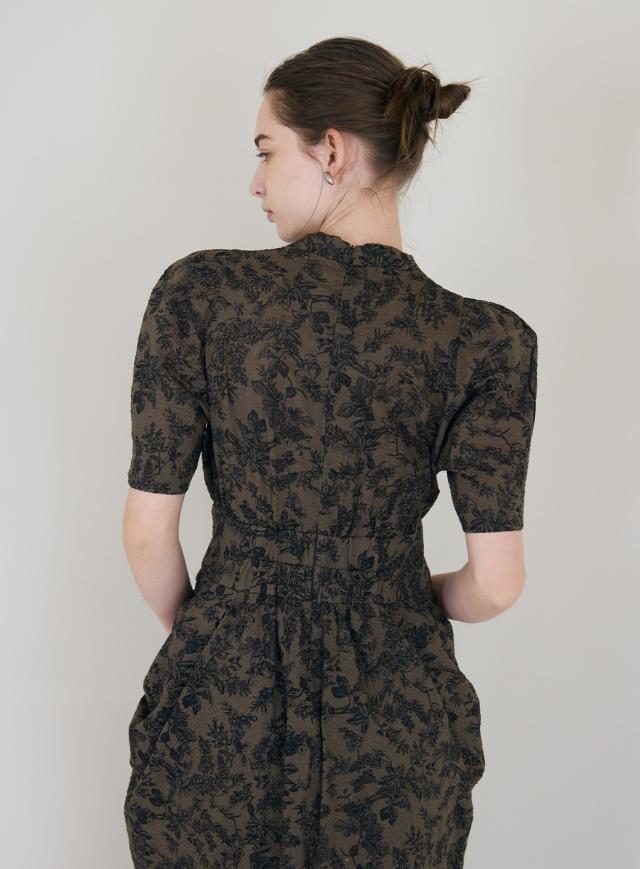 コエル（COEL）/フロントボタンドレープワンピース