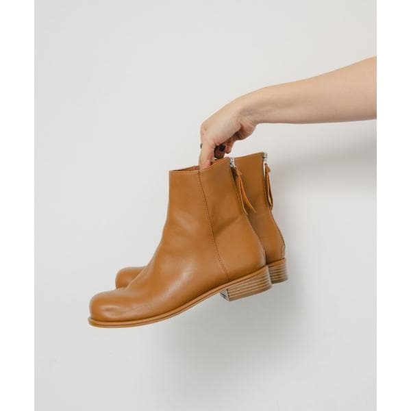 KBF（KBF）/プランプトゥショートブーツ