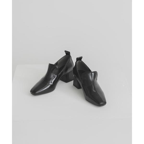 【NEW】KBF（KBF）/セミスクエアトゥパンプス