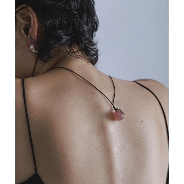 スメリー（SMELLY）/SMELLY so’　strawberryquartz necklace