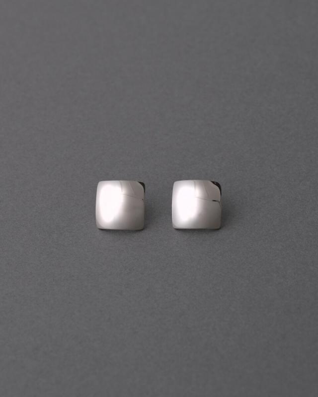 ニナ・エ・ジュール（Nina&Jules）/【NINA&JULES】スモールスクエアシルバーピアス