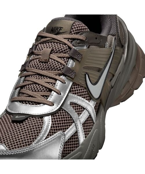 ナイキ（NIKE）/ライフスタイル ナイキ V2K ラン