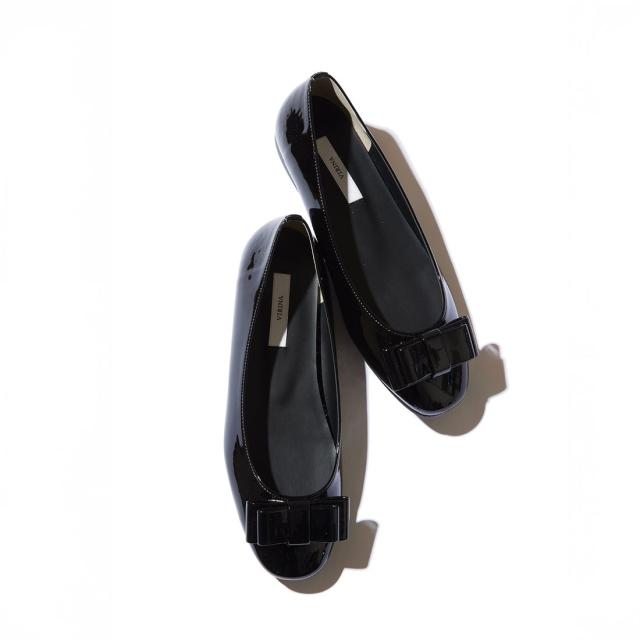 ヴィリーナ（VIRINA）/晴雨兼用エマリボンパンプス