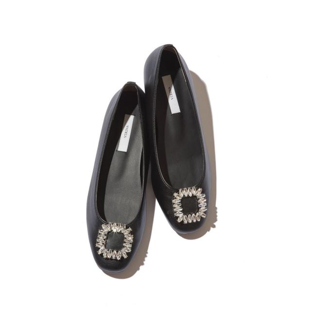 ヴィリーナ】晴雨兼用ジェスビジューパンプス（ブラック） レディース