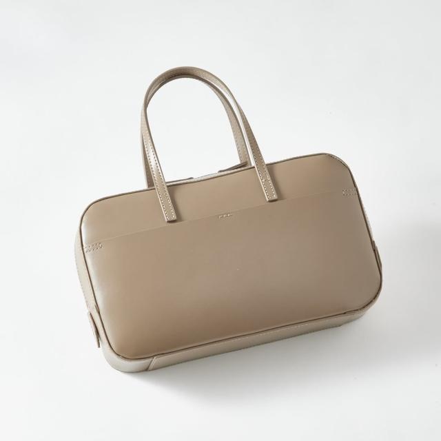 ヴィリーナ（VIRINA）/【ヤーキ】VIRINA別注/ スクエアハンドバッグ （トープ）