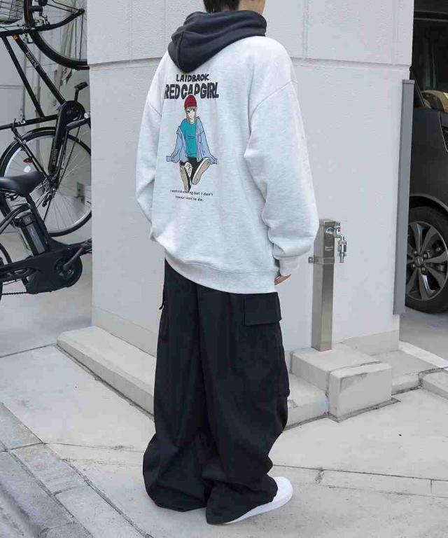 【NEW】イルズ（ILLS）/ILL’S 【RED CAP GIRL】  フロント発泡プリントプルオーバーパーカー