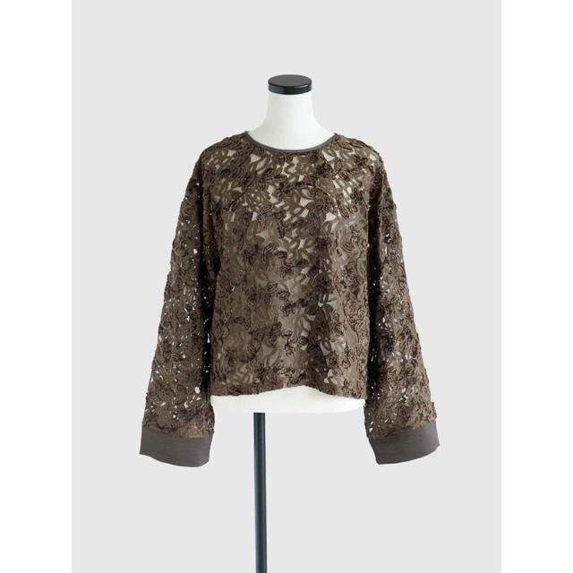 アンプル（Ample）/ベロア刺繍レーストップス