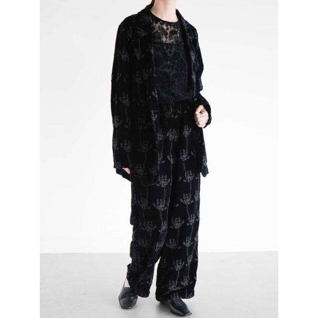 アンプル（Ample）/フラワー刺繍ベロアテーラードジャケットの通販はau