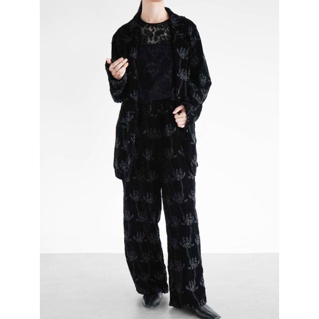 アンプル（Ample）/フラワー刺繍ベロアテーラードジャケットの通販はau