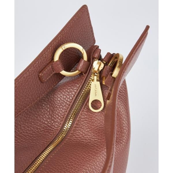 フェイバリット スキナモノ（FAVORITE SUKINAMONO）/スクエアショルダーバッグ《ARCADIA》