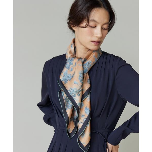 フェイバリット スキナモノ（FAVORITE SUKINAMONO）/Classical Dahlia Scarfスカーフ《Tapis Noir》