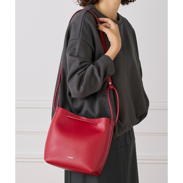 フェイバリット スキナモノ（FAVORITE SUKINAMONO）/SOFT SHRINK レザークロスボディバッグ《YAHKI》