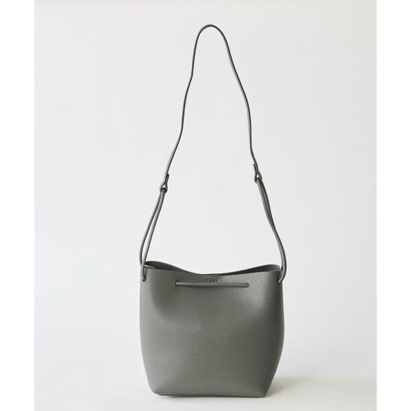 フェイバリット スキナモノ（FAVORITE SUKINAMONO）/SOFT SHRINK レザークロスボディバッグ《YAHKI》