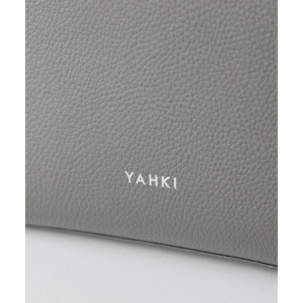 フェイバリット スキナモノ（FAVORITE SUKINAMONO）/SOFT SHRINK レザークロスボディバッグ《YAHKI》