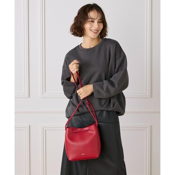 フェイバリット スキナモノ（FAVORITE SUKINAMONO）/SOFT SHRINK レザークロスボディバッグ《YAHKI》