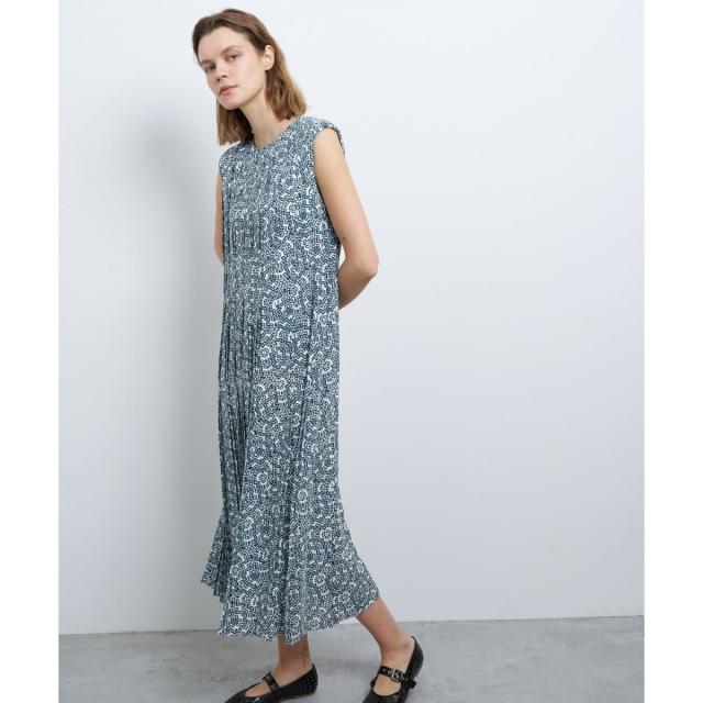 ランバン オン ブルー（LANVIN en Bleu）/Kaleidoscope logo プリントプリーツワンピース
