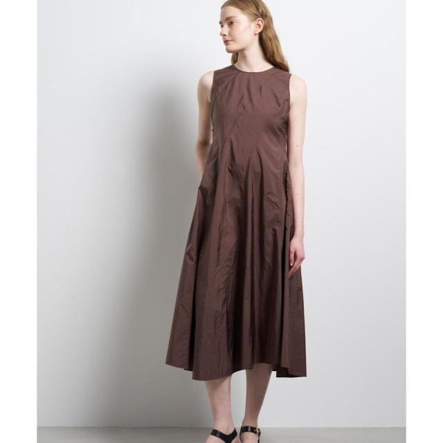 ランバン オン ブルー（LANVIN en Bleu）/エスカルゴフレアワンピース_1