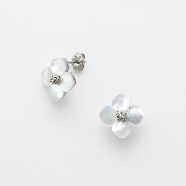 ヴァンドームブティック（VENDOME BOUTIQUE）/シェルフラワー　ピアス
