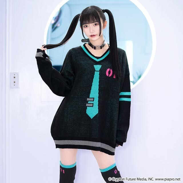 LISTEN FLAVOR（LISTEN FLAVOR）/初音ミク Vネックニット【BLACK】 / 初音ミク×リッスンフレーバー_5