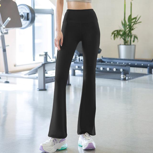 Alo Yoga レギンス ヨガ ボトム フレア パンツ ハイウエスト レギンス ALO Yoga(アロー) ボトムス(レディース) - 海外通販のBUYMA